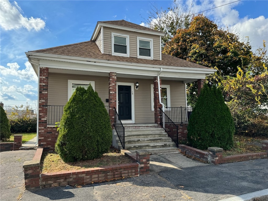 15 Reynolds St, East Providence, RI 02914 - photo 1
