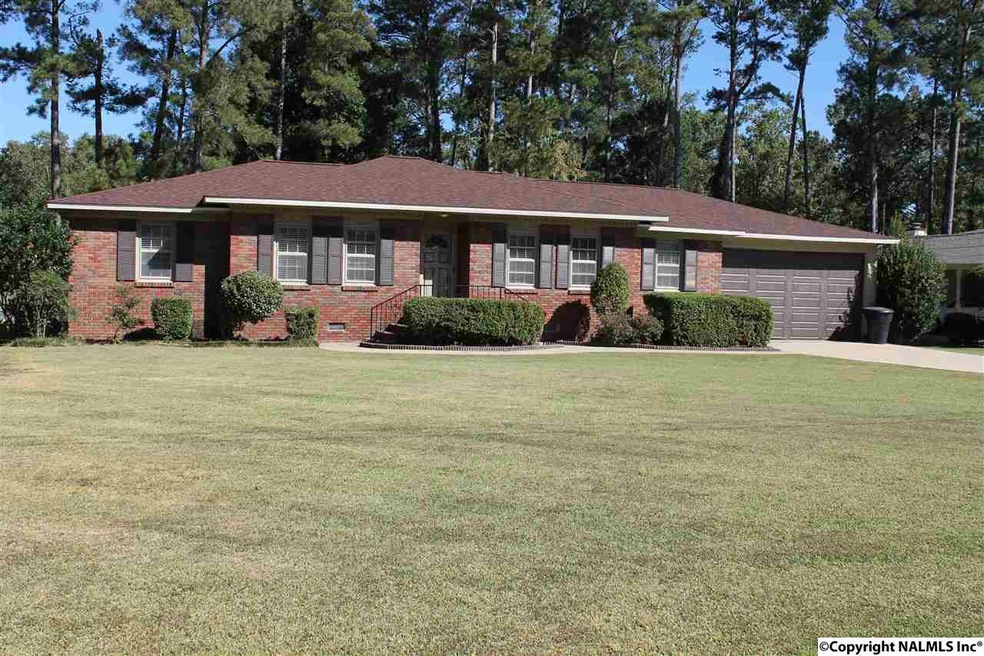 225 Brookhaven Dr, Gadsden, AL 35901 - photo 1