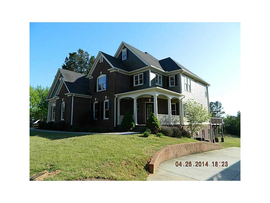 Exterior Front. Beautiful, newly painted inside an