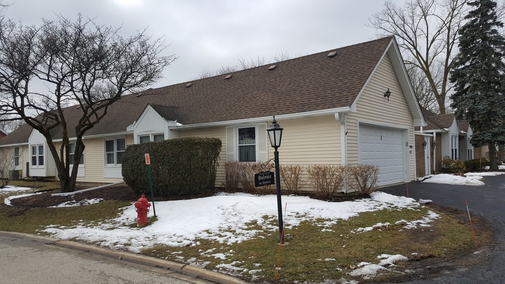 1 Holyoke on Auburn, Rolling Meadows, IL 60008 - photo 1