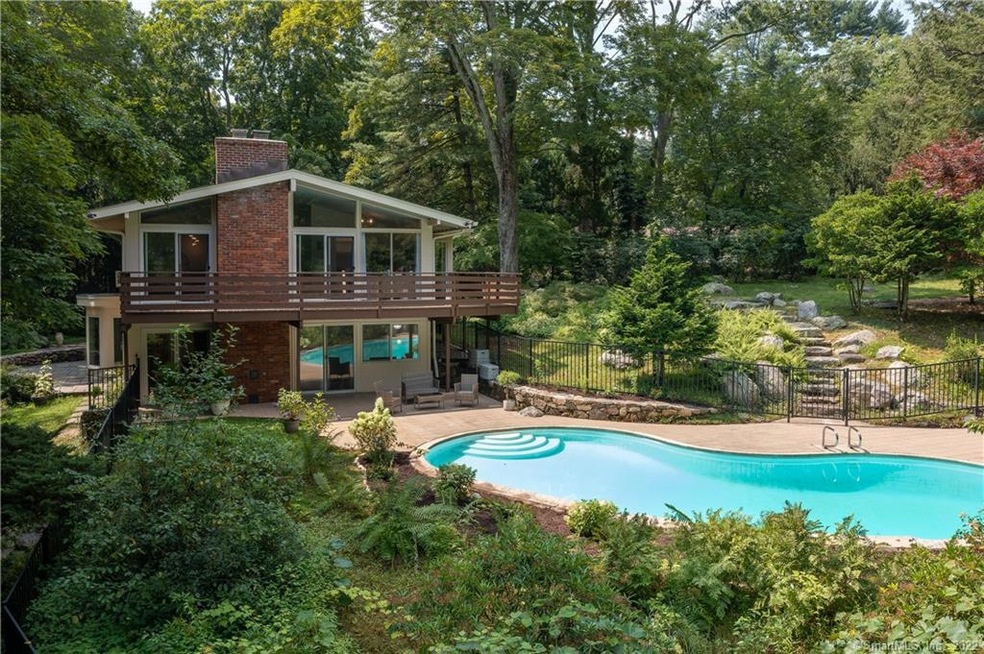 450 Cascade Rd, Stamford, CT 06903 - photo 1