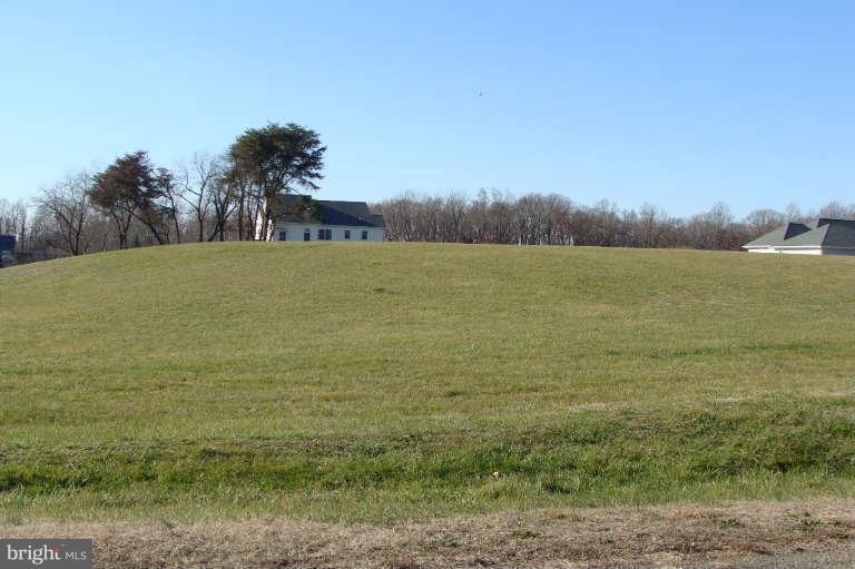 8800 Orchard Dr, Chestertown, MD 21620 - photo 1