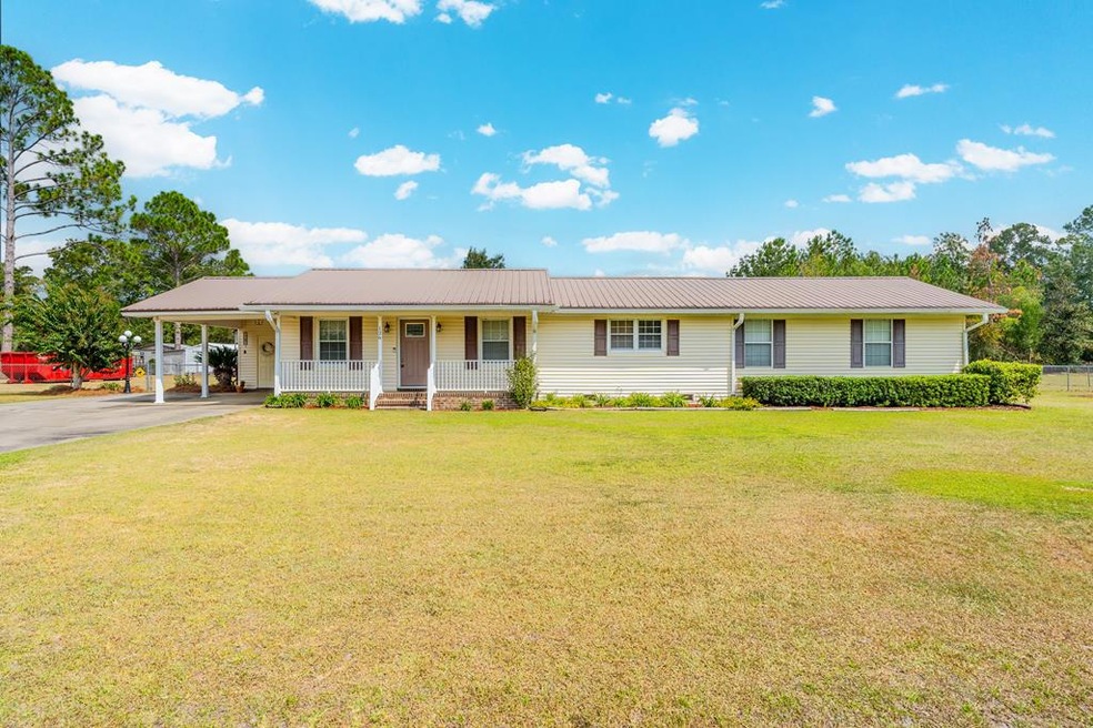 126 Spruce Dr, Alma, GA 31510 - photo 1