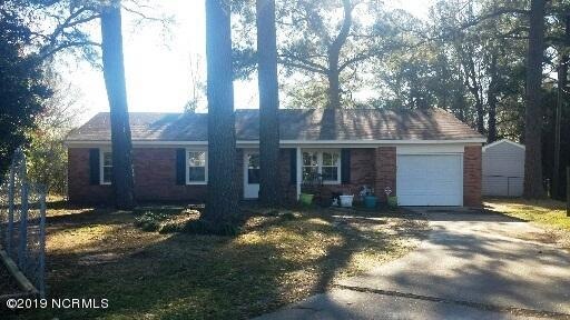 107 Royal Ct, Jacksonville, NC 28546 - photo 1