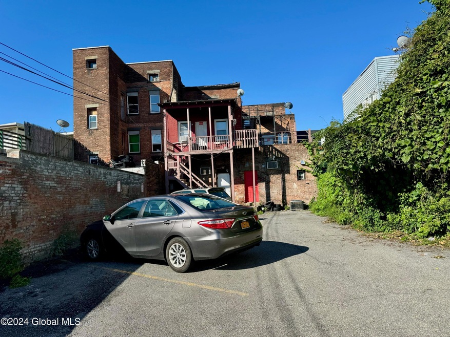 112 Sherman St, Albany, NY 12206 - photo 1