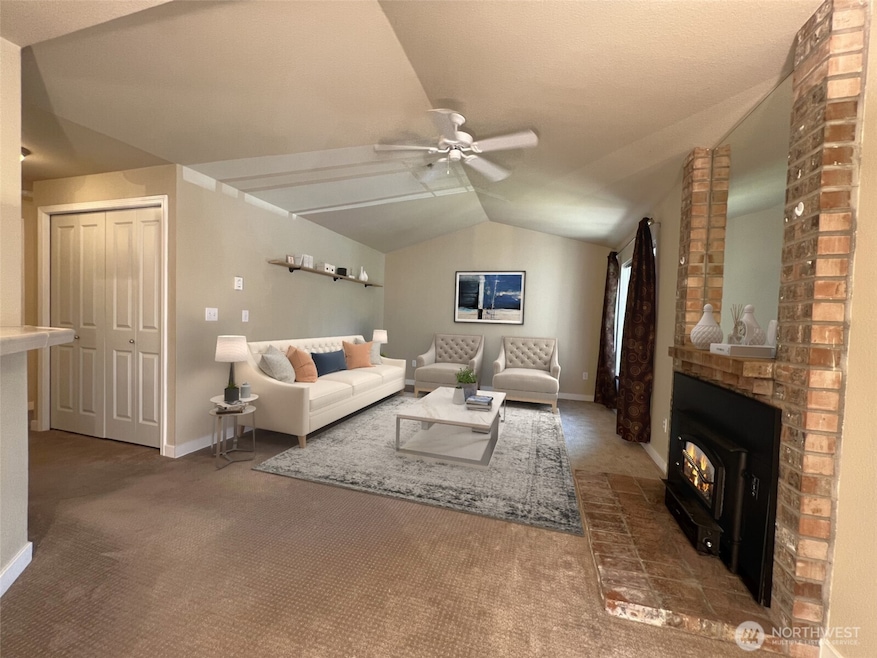 Virtually Staged to Give an Idea of potential furnished look.  The actual unit is empty.