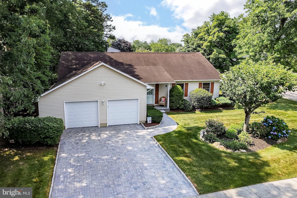 17 Shoveler Ln, Manahawkin, NJ 08050 - photo 1