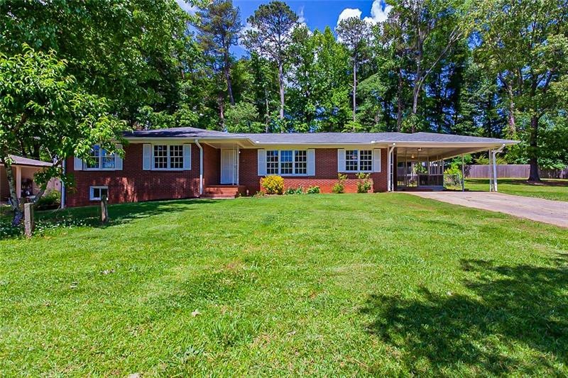 315 Mimosa Dr, Buford, GA 30518 - photo 1