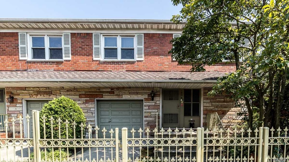 14366 Franklin Ave unit 2nd Fl, Flushing, NY 11355 - photo 1