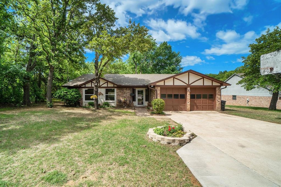 607 Percifield Trail, Alvarado, TX 76009 - photo 1