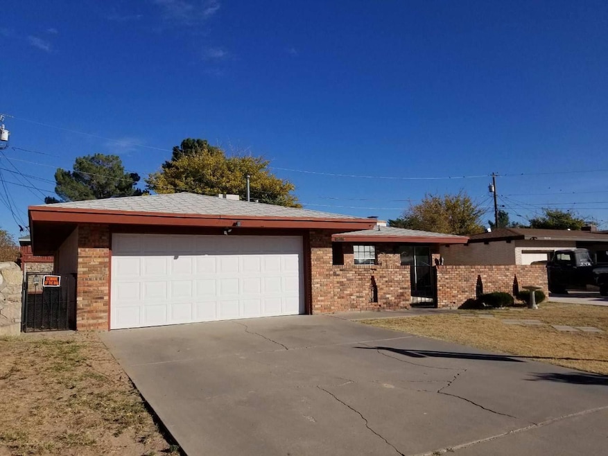 16016 Homestead Dr, El Paso, TX 79928 - photo 1