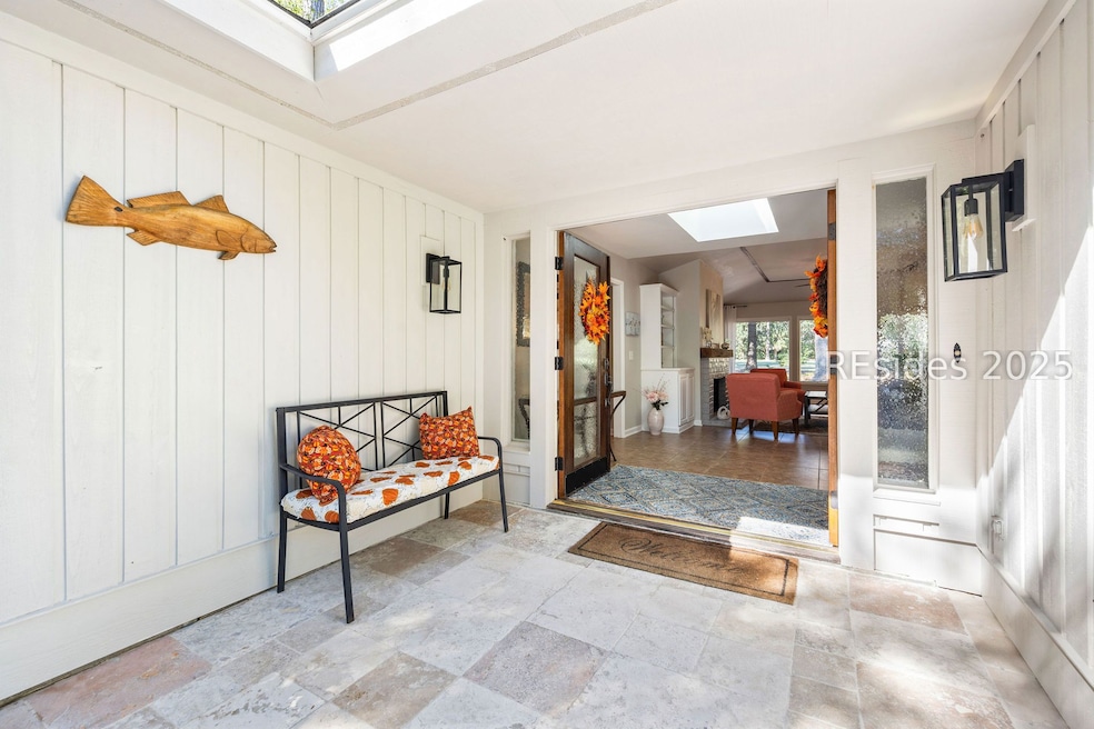 7 Wax Myrtle Ln, Hilton Head Island, SC 29926 - photo 1