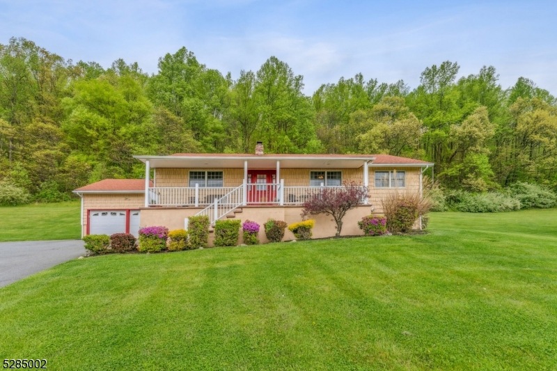 533 Rockport Rd, Hackettstown, NJ 07840 - photo 1