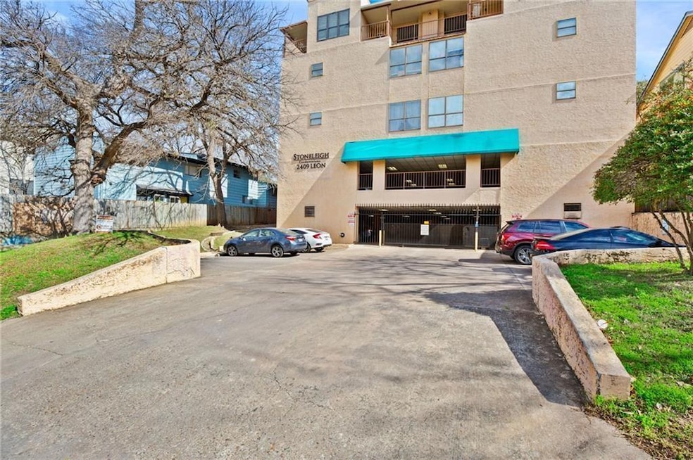 2409 Leon St unit 108, Austin, TX 78705 - photo 1