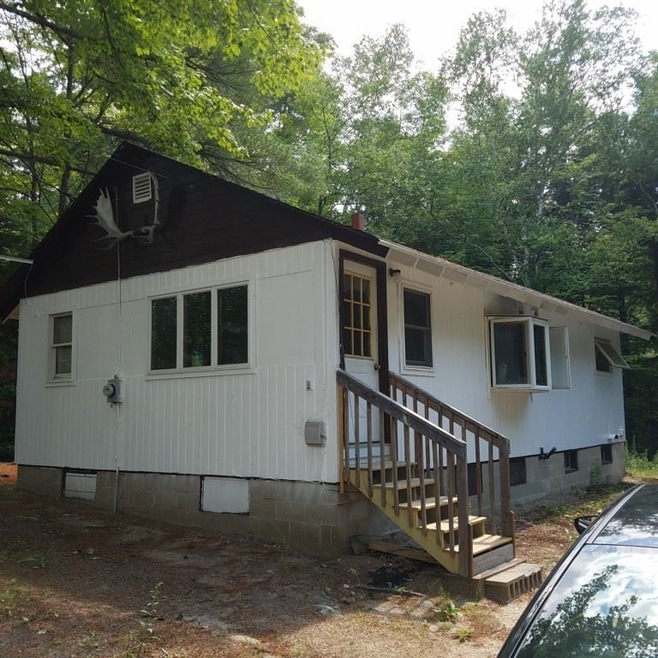 8 Fish Cove Rd, Meredith, NH 03253 - photo 1