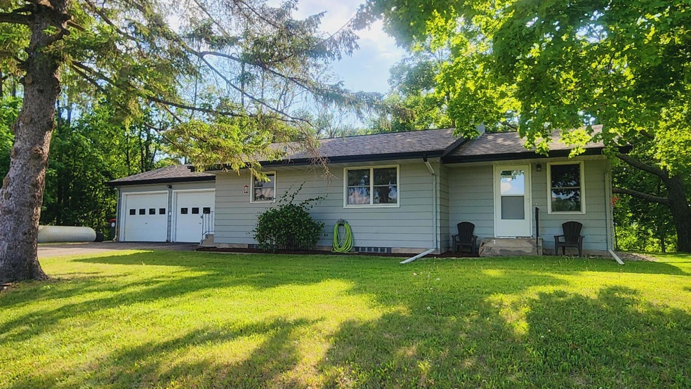 102 E Lake Jessie Rd SE unit SE, Alexandria, MN 56308 - photo 1