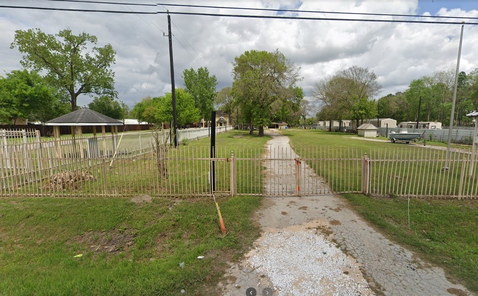 3234 Frick Rd, Houston, TX 77086 - photo 1