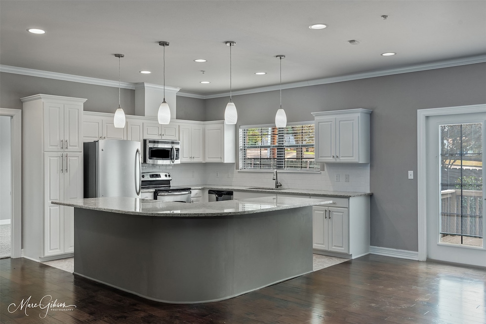 3100 Fairfield Ave unit 3B, Shreveport, LA 71104 - photo 1