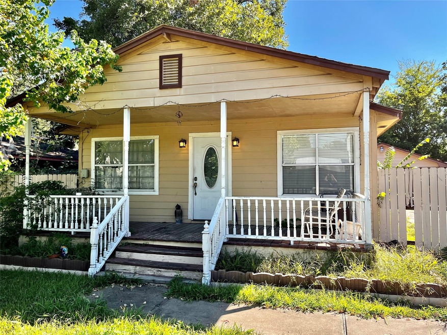 7704 Helmers St, Houston, TX 77022 - photo 1