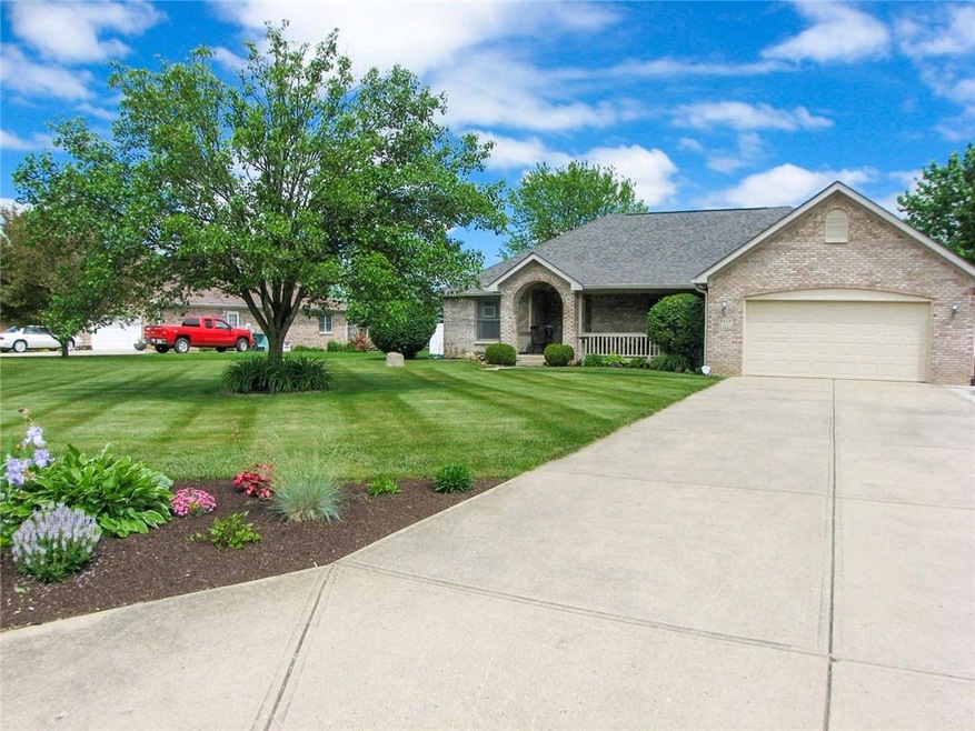 3420 W Raven Field Blvd, Greenfield, IN 46140 - photo 1