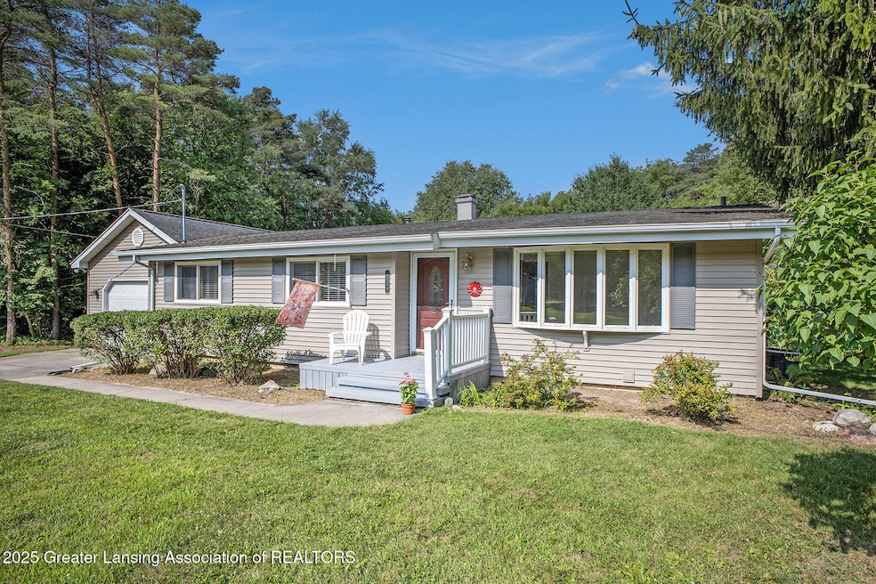 6379 Foster Rd, Haslett, MI 48840 - photo 1