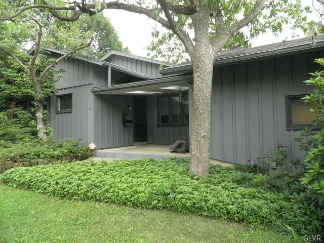 313 N Ott St unit 319, Allentown, PA 18104 - photo 1