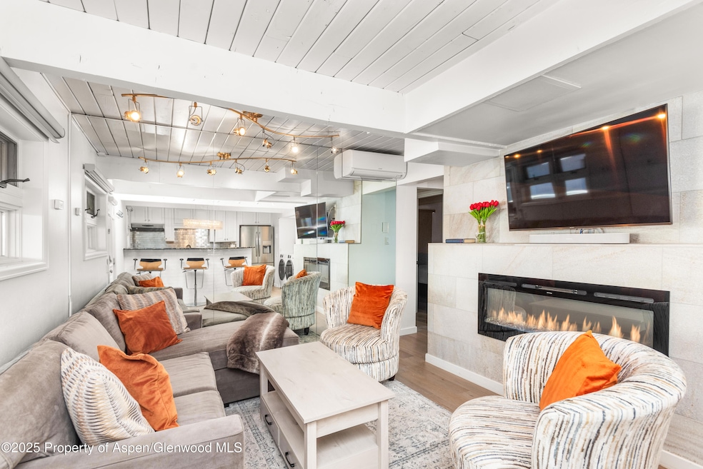 For Sale $2,565,000