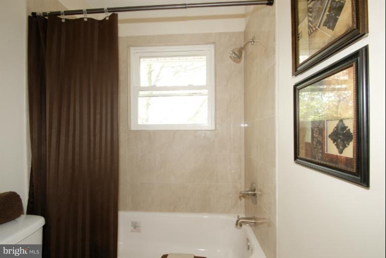 6607 Arlene Dr, Capitol Heights, MD 20743 - photo 1