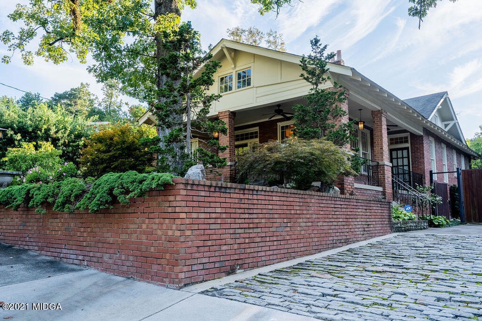 324 Buford Pl