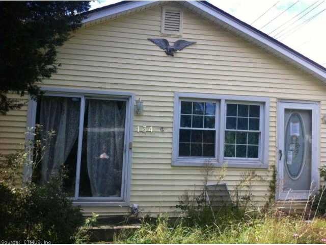 134 Sylvan Ave, Waterbury, CT 06706 - photo 1