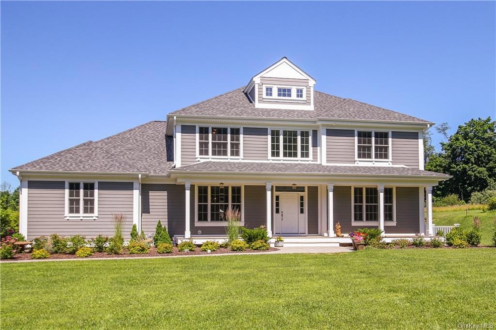 8 Ledgeview Ct, Brewster, NY 10509 - photo 1