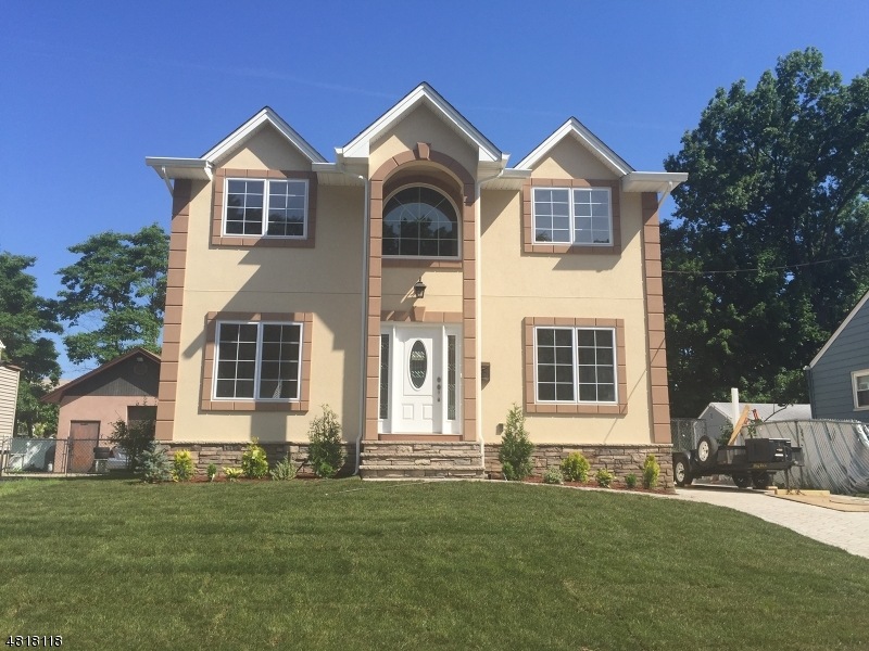 25 E Washington Ave, Elmwood Park, NJ 07407 - photo 1