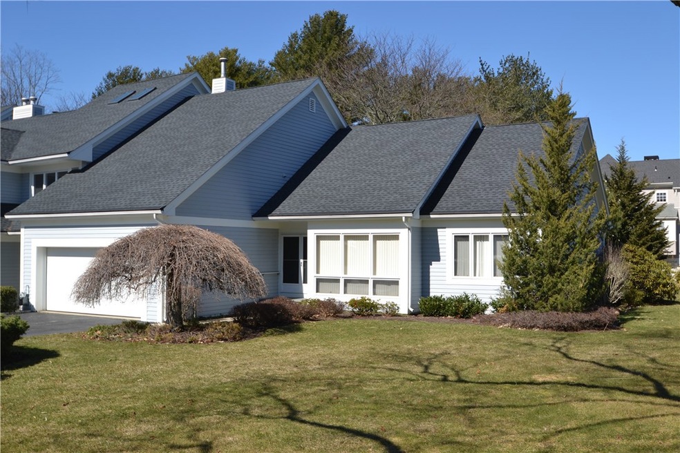 30 Bagy Wrinkle Cove unit 30, Warren, RI 02885 - photo 1