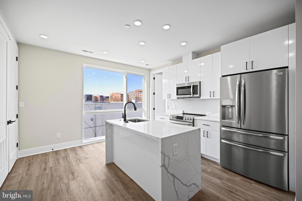 824 18th St NE unit 11, Washington, DC 20002 - photo 1