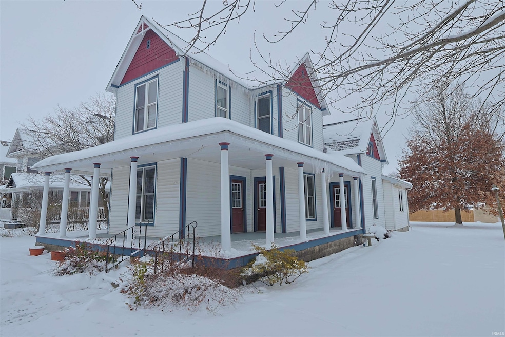 405 E 3rd St, Brookston, IN 47923 - photo 1