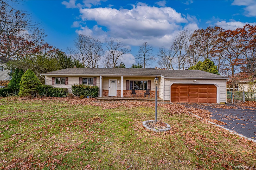 4 Debra Dr, Nesconset, NY 11767 - photo 1