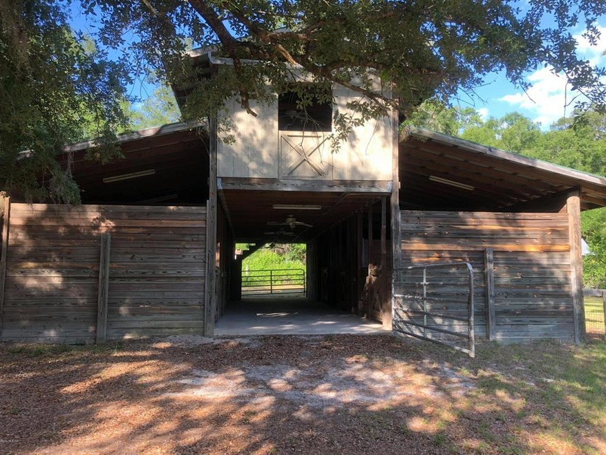 Barn