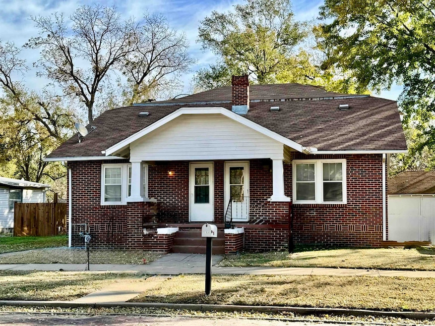 151 S Eleventh St, Salina, KS 67401 - photo 1