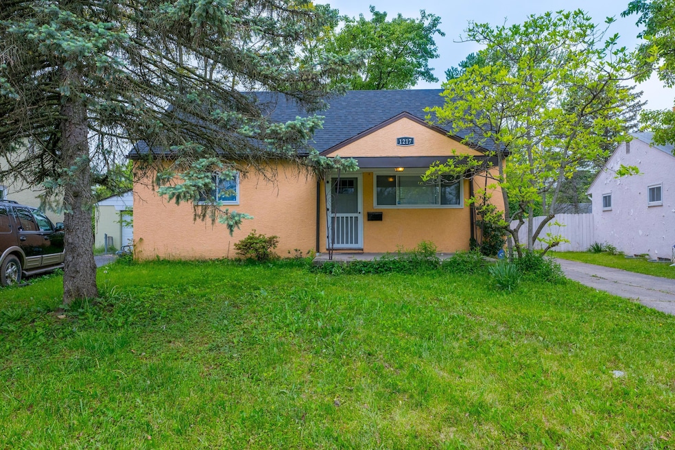 1217 Beechwood - 1