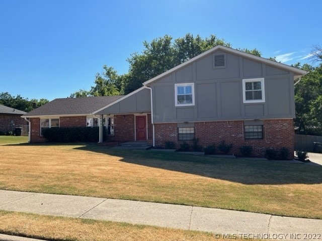 2949 Cambridge Ct, Bartlesville, OK 74006 - photo 1