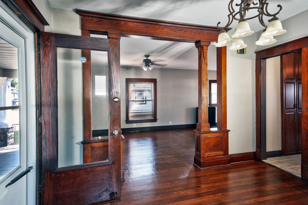 307 W Garfield Ave, Elkhart, IN 46516 - photo 1