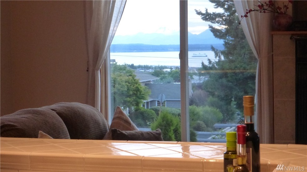 821 Edmonds St, Edmonds, WA 98020 - photo 1