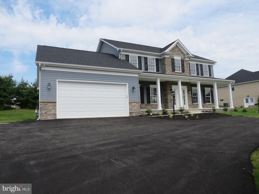 820 Nell Dr, Eldersburg, MD 21784 - photo 1