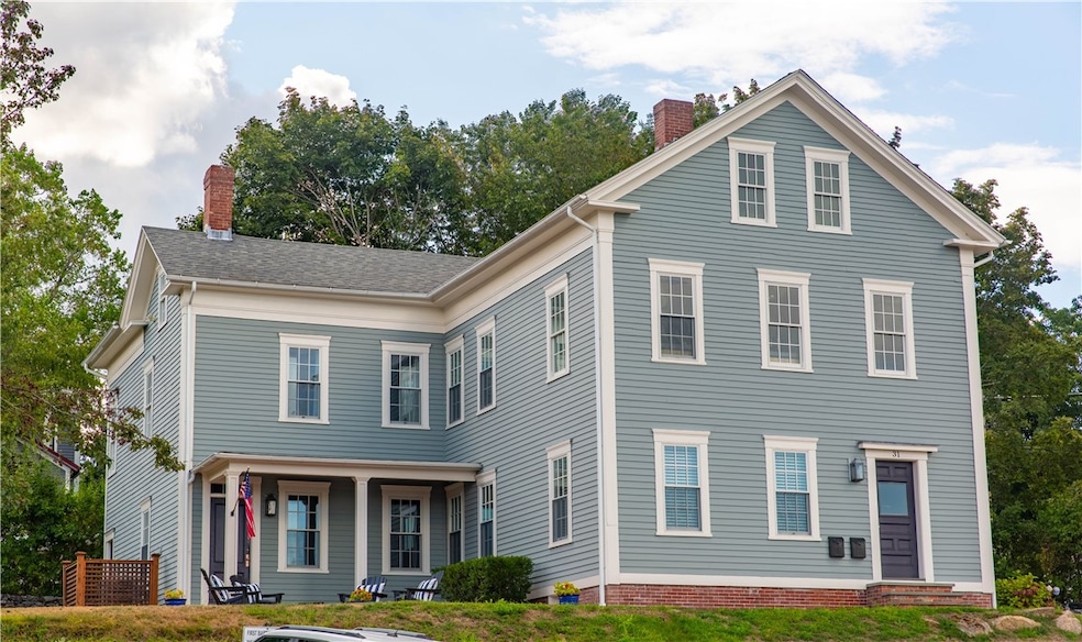 For Rent $2,950/month • Co-Listing Agent