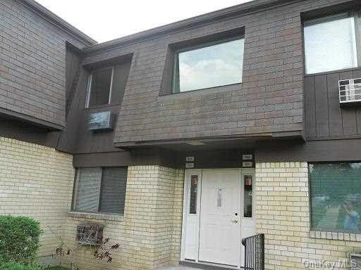 904 Cherry Hill Dr, Poughkeepsie, NY 12603 - photo 1