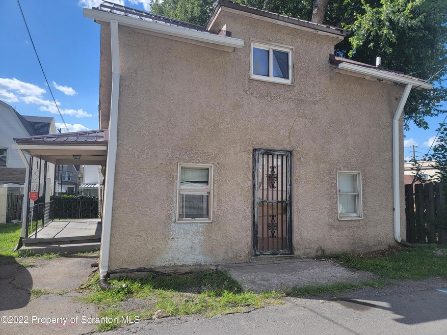 219 Donnelly Ct, Scranton, PA 18505 - photo 1