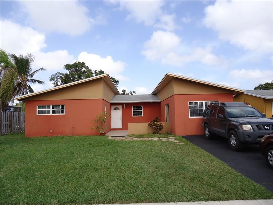 Front of House - Large front yard