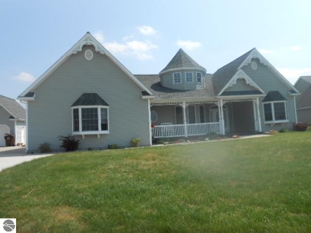 3774 Digwaagi Ln, Mount Pleasant, MI 48858 - photo 1