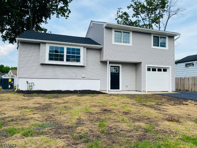 185 Walnut Ave, Clark, NJ 07066 - photo 1