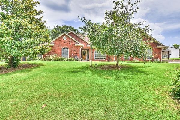 MUST SEE HOME **  2758 SE 27th - Choctaw schools *